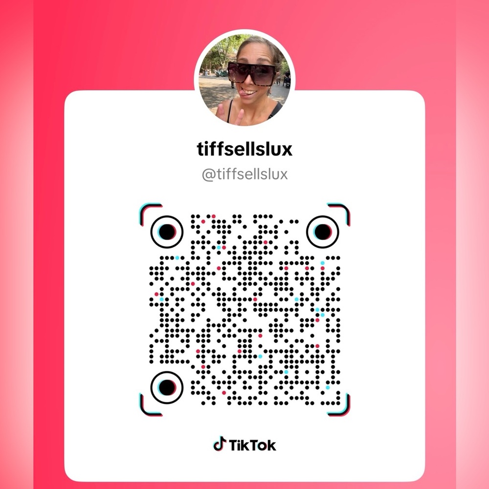 🚨 TIFF IS LIVE 🚨 - Picture 9 of 12